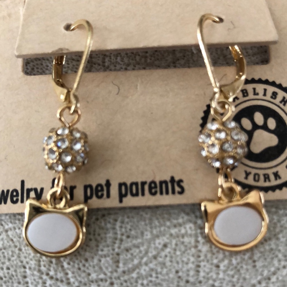 Pet Friends leverback cat & faux diamond earrings